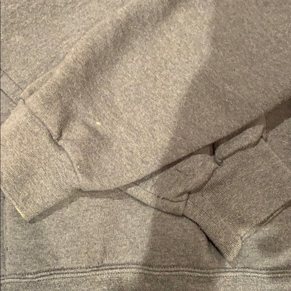 Mossy oak hoodie and fruit of the loom gray hoodie - Picture 6 of 7